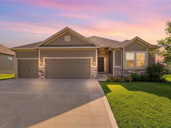 10836 N Crystal Ave, Kansas City, MO 64156