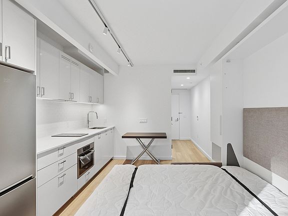 5th image of 266 W 96th St #508