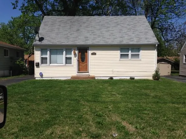 3329 Suncrest Ave, Saint Louis, MO 63114