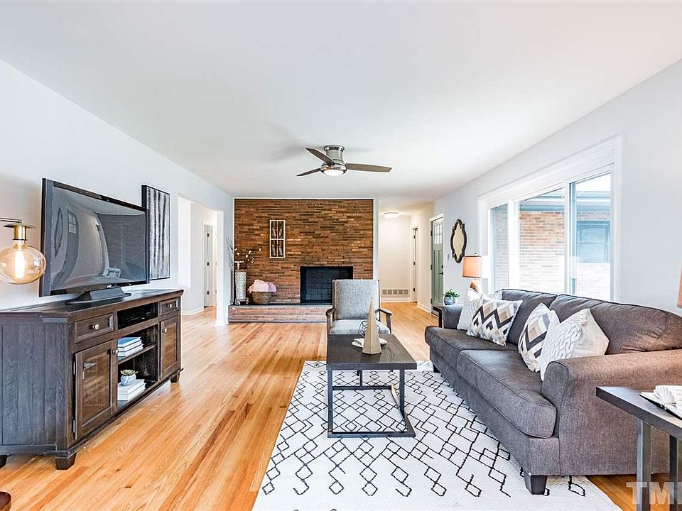 2nd image of 5905 Deblyn Ave