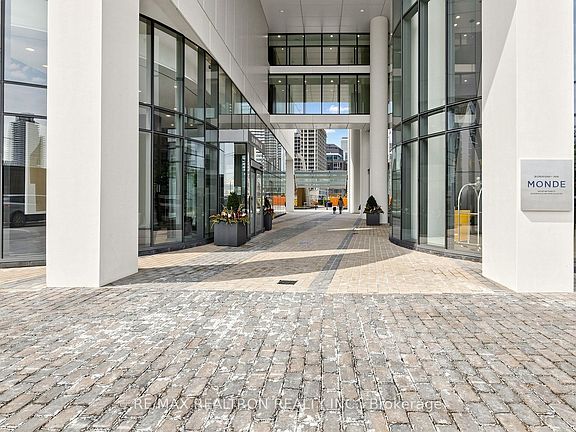 5th image of 12 Bonnycastle St #906