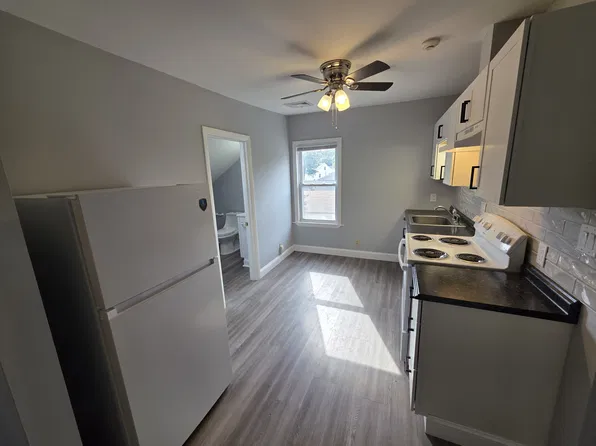 9 River St #11, Cumberland, RI 02864