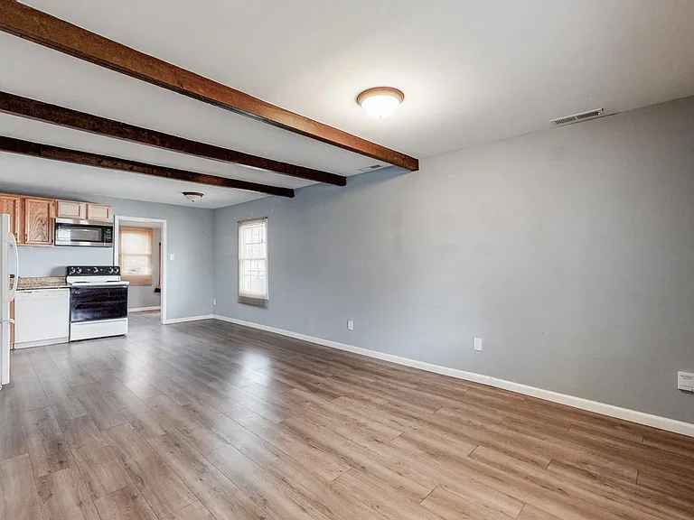 105 Woods Ave — Photo 17