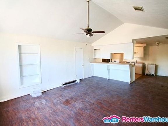 2nd image of 3208 Scotch Moss Ln