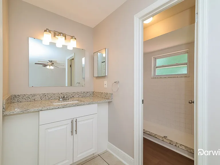 626 McKinley Ct — Photo 12