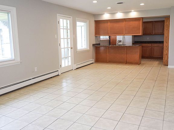 5th image of 7260 Aqua Isle Dr