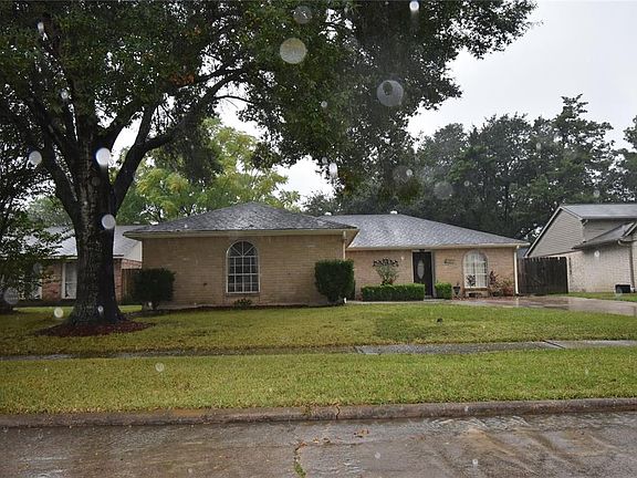 2nd image of 14211 Rosetta Dr