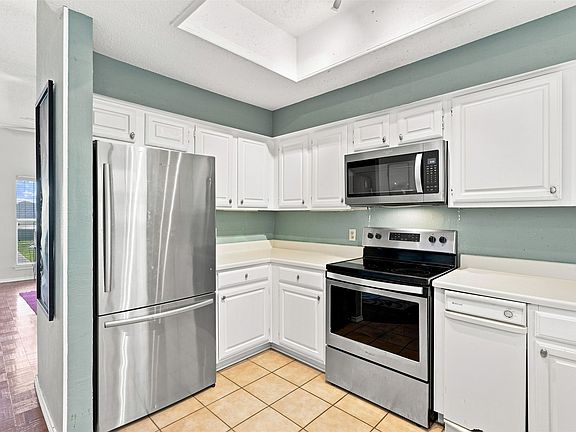 2nd image of 400 Pebble Way APT 262