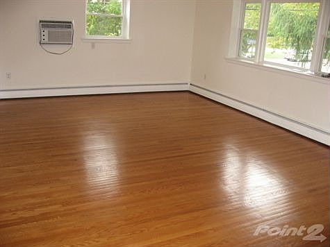 9 Lindbergh Living Room