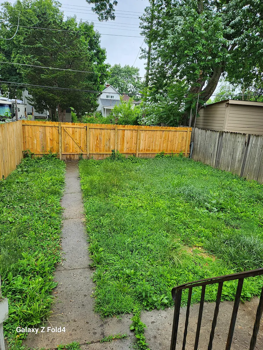 385 S Warren Ave photo 1