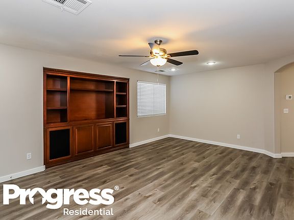 4th image of 8360 Wildwood Glen Dr
