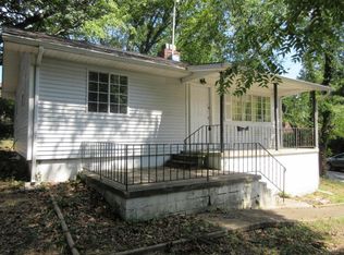 302 W Fernhill Rd, Oak Ridge, TN 37830