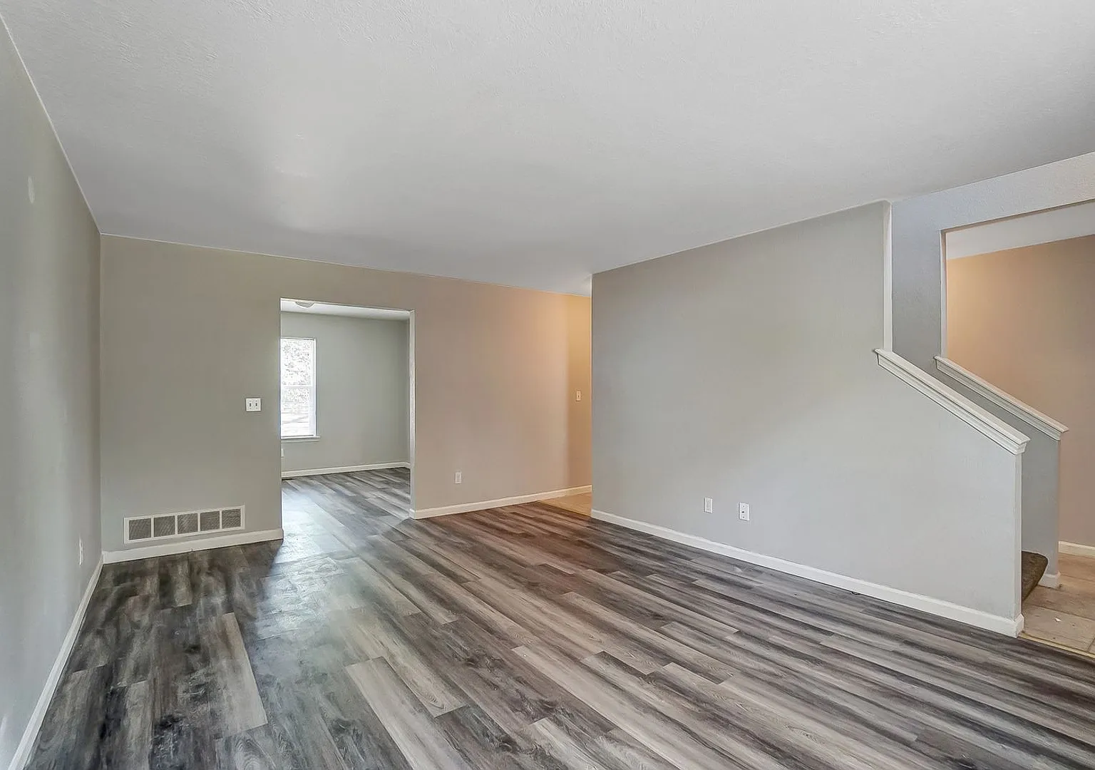 3612 Willow Run Dr — Photo 4