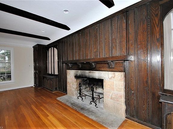 4th image of 18701 Lomond Blvd