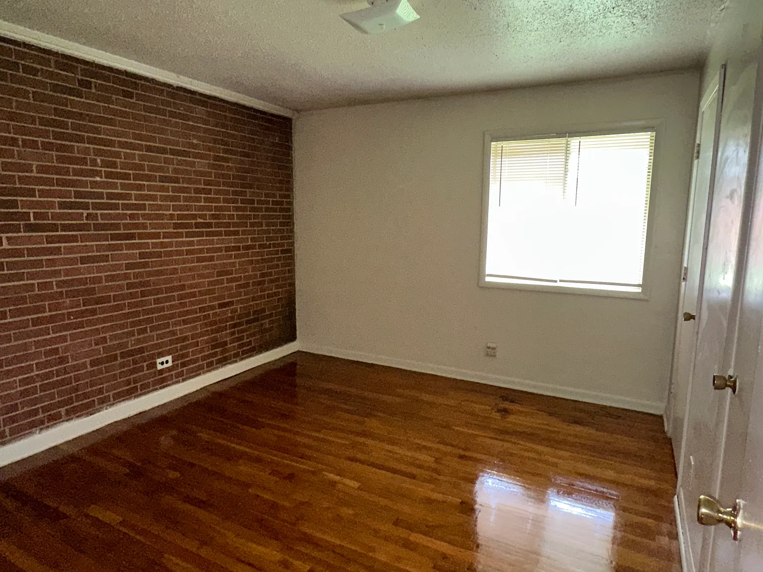 2 bed, $750 — Photo 3