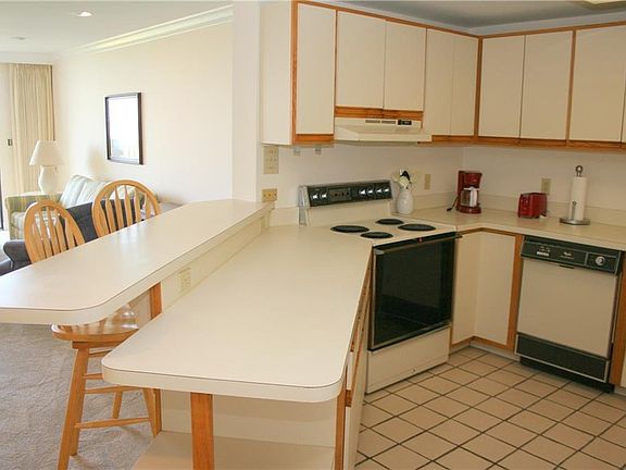 3rd image of 1 Marina Dr APT 310B
