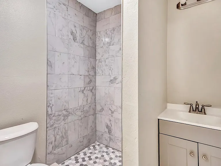 2351 Longhorn St — Photo 3