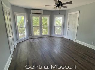 200 E Gay St #C, Warrensburg, MO 64093