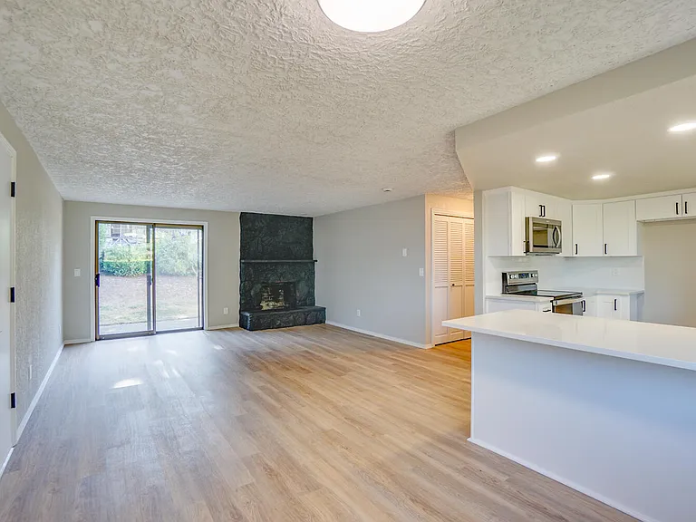6206 NW Cherry St — Photo 32