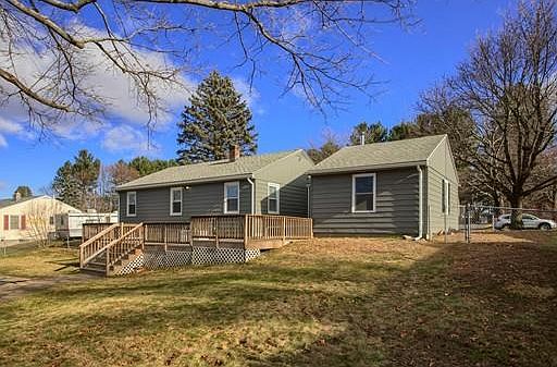 2nd image of 10 Falmouth Dr