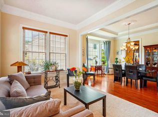 7862 Carrick Dr, Gainesville, VA 20155