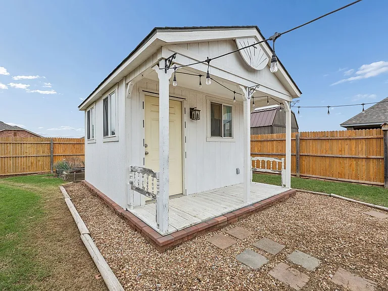 1751 Lexington Ct — Photo 47