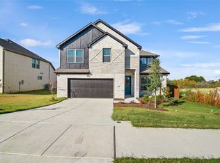 402 Wilkerson Ln, Justin, TX 76247