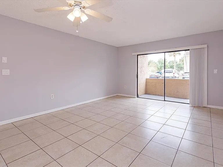 5013 Vineland Rd #108 — Photo 9