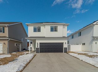 6677 Toronto Dr S, Fargo, ND