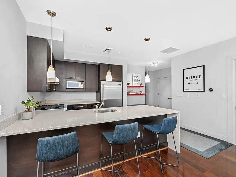 30 Union Park St #405 — Photo 6