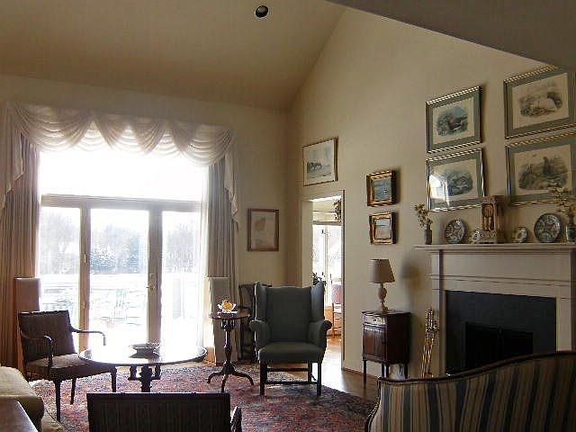 Extended Living Room w/ Triple Atrium Door