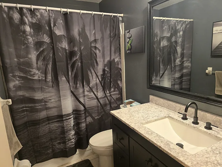 409 Manatee Ct #202 — Photo 8