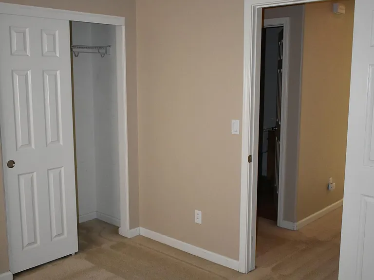 484 Beckman Way — Photo 10