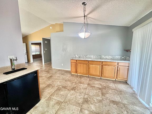4th image of 2160 Candice Ave