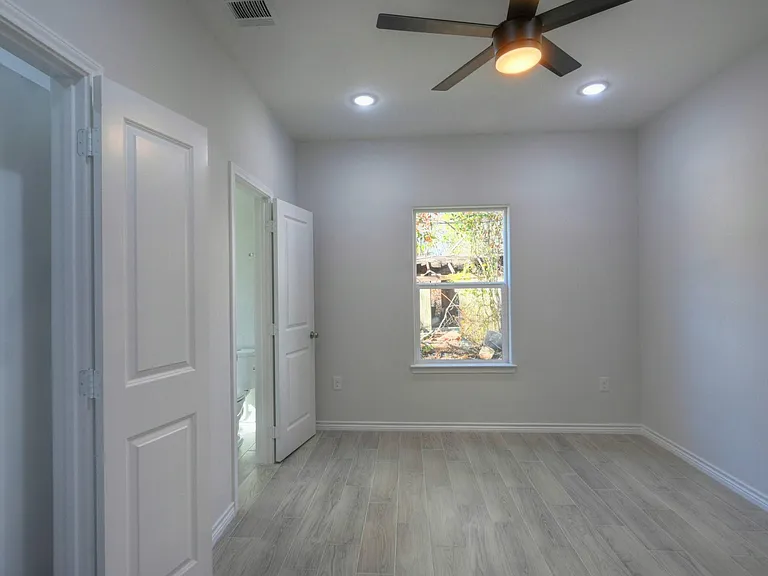 10085 Calendar St — Photo 23
