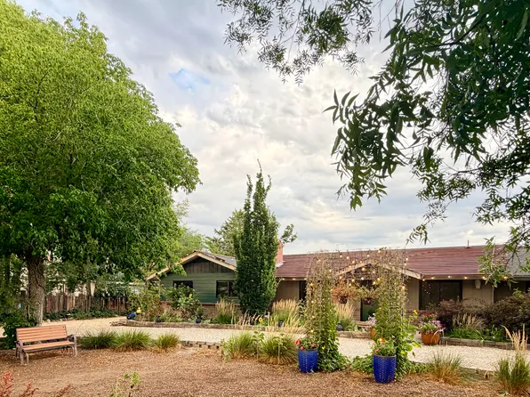 3910 Nut Tree Ln, Reno, NV 89509