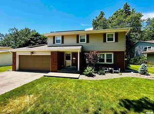 492 Kings Canyon Blvd, Galesburg, IL 61401