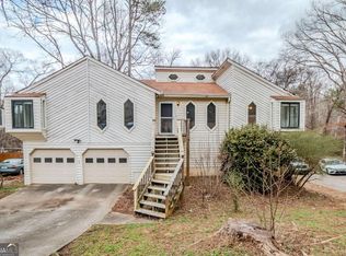 2309 Tapanzee Ln, Lawrenceville, GA 30044