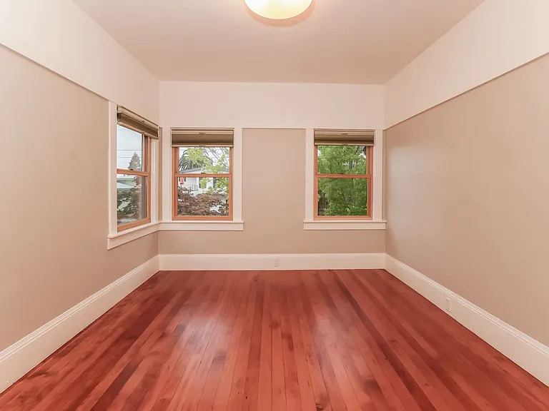 1734 Lincoln St — Photo 16