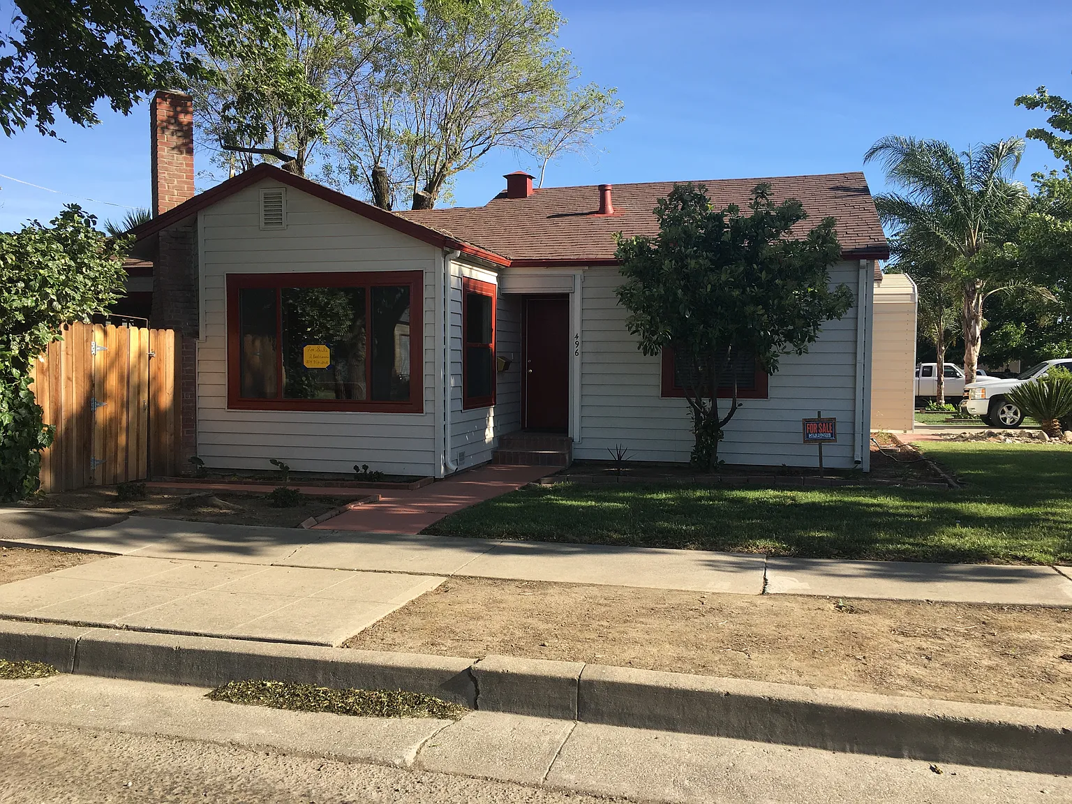496 South Ave photo 1