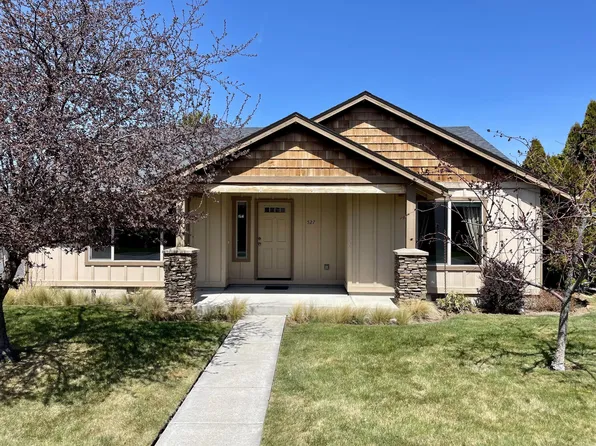 527 Sunrise Cir, Metolius, OR 97741