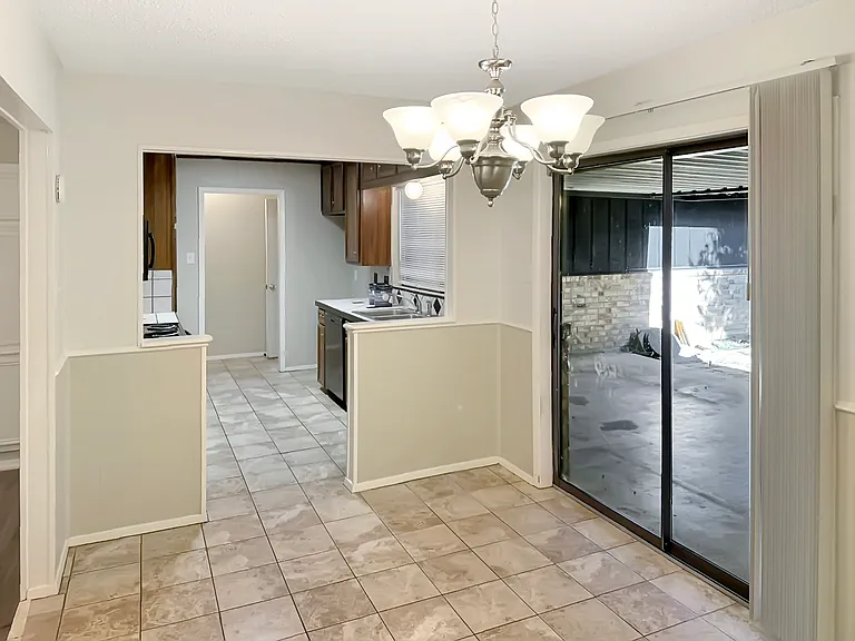 1524 Timber Creek Dr — Photo 4