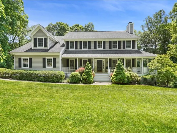 120 Lily Pond Lane, Katonah, NY 10536