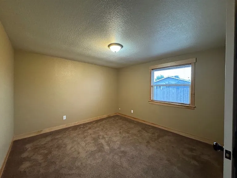 3241 Zelia Ct — Photo 28