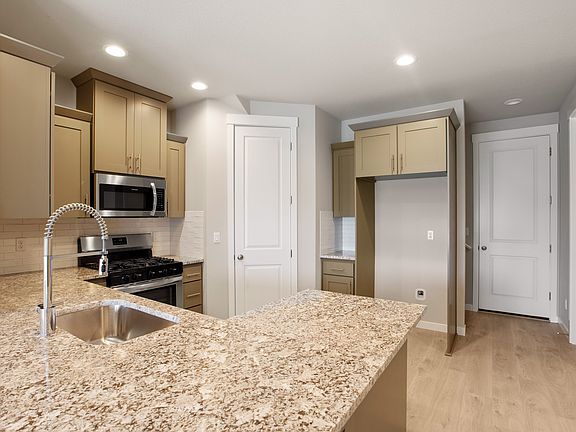 6th image of this home