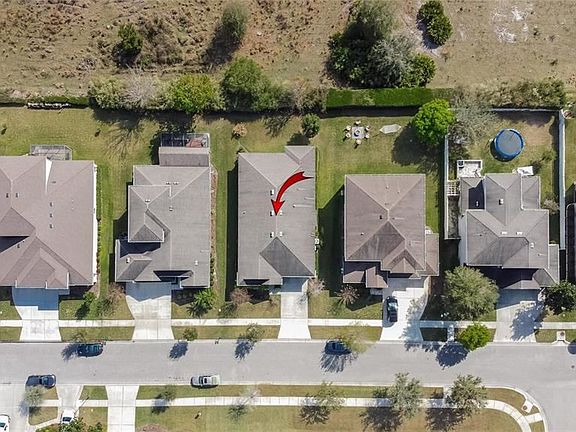 3rd image of 32516 Summerglade Dr