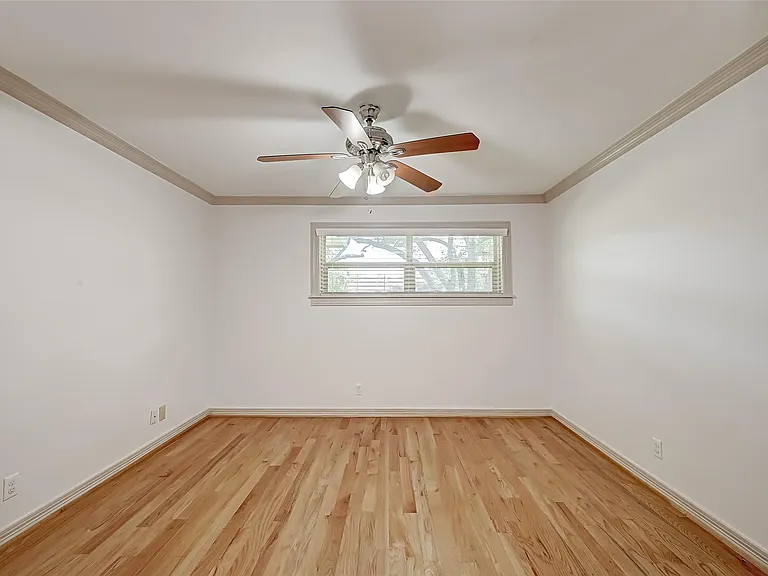 5611 Briarbend Dr — Photo 31