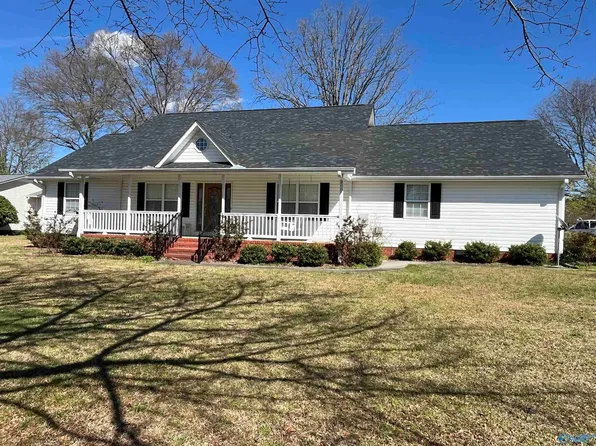 1306 Walnut St, Albertville, AL 35950