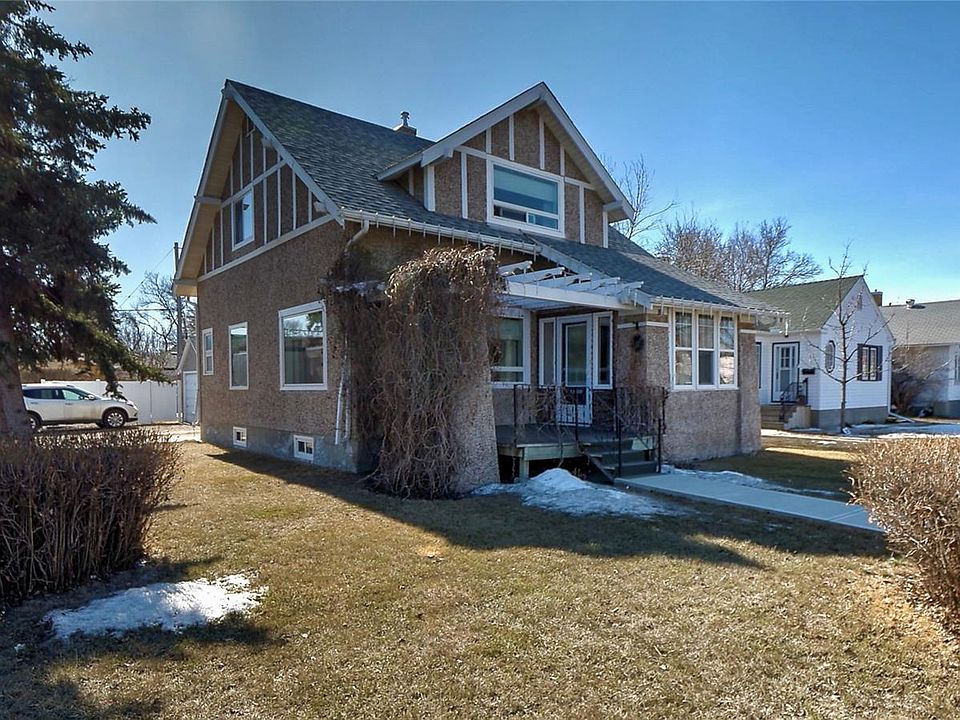 1st image of 201 Athabasca St W