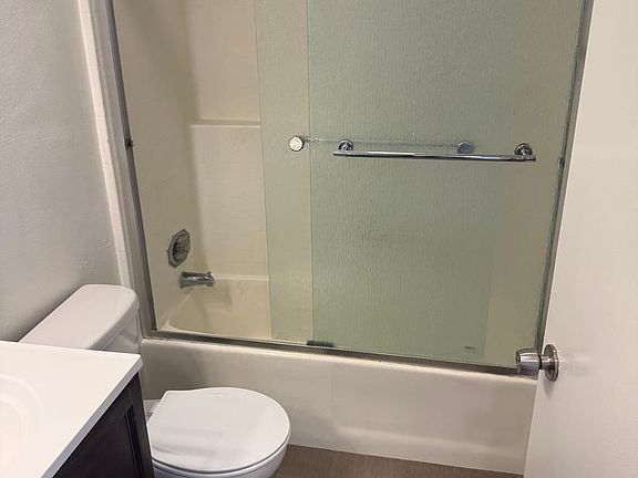 4th image of 1210 Venice Blvd APT 201